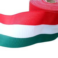 Nemzeti színű szalagok